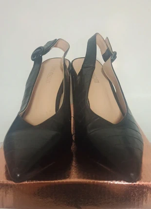 Scarpe pitonate nere n.39/chassures Femme noir 39/woman shoes 39, marque: Chiara Foscari, état: Très bon état, taille: 39, 10,00 €, 11,20 € Protection acheteurs incluse