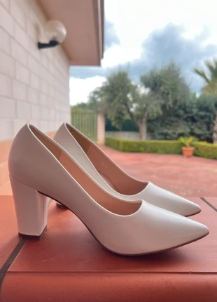 Décolleté bianca a punta eleganti, marke: Bianca, zustand: Sehr gut, größe: 40, 12,00 €, 13,30 € inklusive Vinted-Käuferschutz