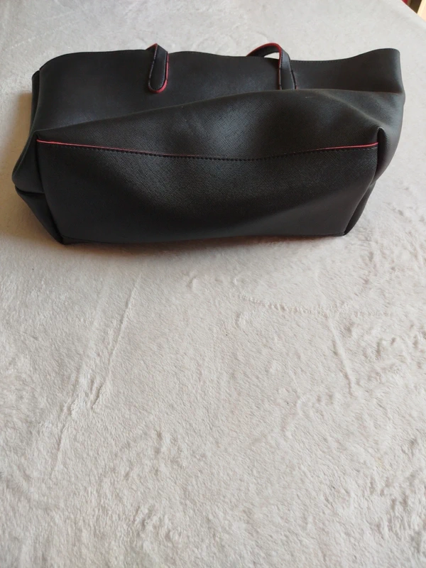 Sac cabas femme noir intérieur rouge - photo numéro 6