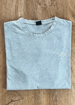 T.shirt gris homme Kappa en taille XXL (taille petit), marca: Kappa, estado: Muito bom, tamanho: XXL, €15.00, €16.45 inclui Proteção do Comprador Pro
