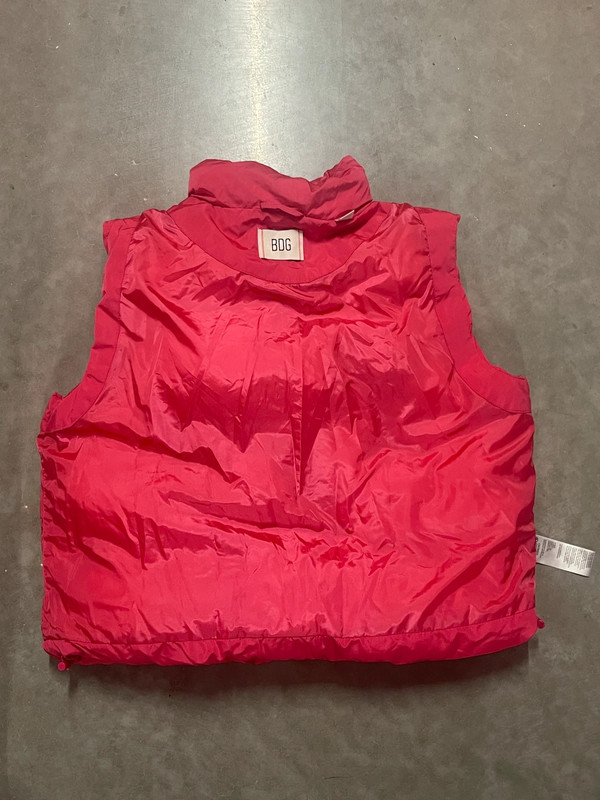 Urban outfitters puffer vest 4