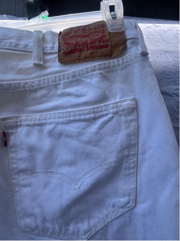 Men's Vintage Levi’s Jeans, Size 38x32, White 3