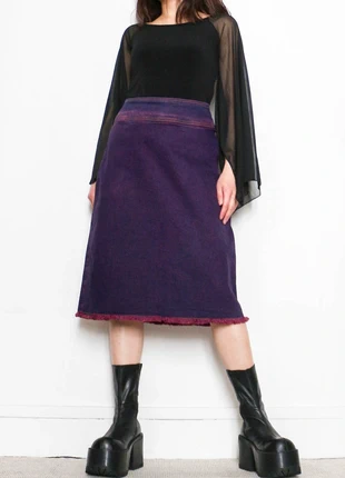 Purple dyed denim skirt | Jupe en jean violet, marque: Ernest, état: Très bon état, taille: S / 36 / 8, 12,00 €, 13,30 € Protection acheteurs (Pro) incluse