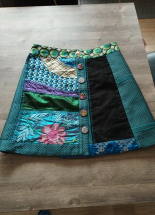 Jupe courte minijupe multicolore boutonnée brodée Desigual Galactic tour femme taille L taille 40, marca: Desigual, estado: Muy bueno, tamaño: L / 40 / 12, 14,00 €, 15,40 € Protección al comprador incluida