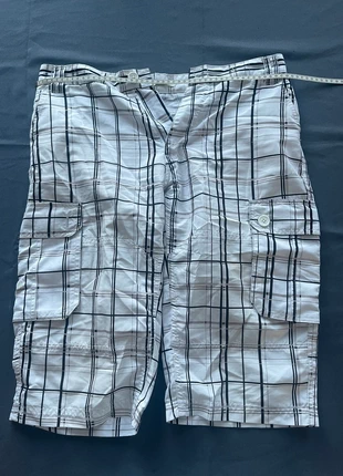 Short Blanc Taille M, marque: BLANC, état: Très bon état, taille: M, 2,00 €, 2,80 € Protection acheteurs incluse