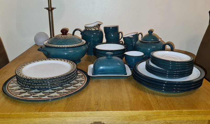 20 piece Denby pottery set (greenwich) & Aztec platter set