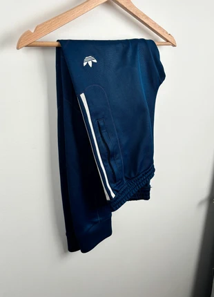 Survêtement Adidas Marine logo brodé Taille S, marque: adidas, état: Très bon état, taille: S, 9,00 €, 10,15 € Protection acheteurs (Pro) incluse