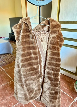 Veste sans Manche Fourrure Marron S-M, marque: Boutique Italiana, état: Très bon état, taille: S / 36 / 8, 5,00 €, 5,95 € Protection acheteurs incluse