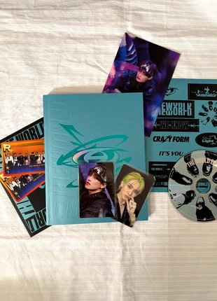 Ateez album the world, condizioni: Buone, €12.00, €13.30 include la Protezione acquisti