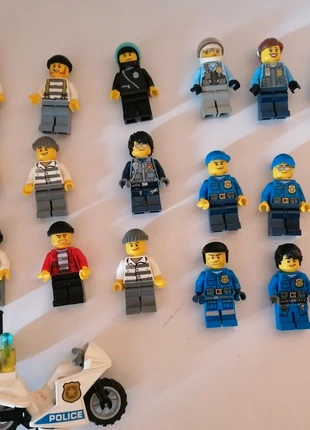 LEGO City 18 figurines Voleur/Brigands+ Policier Lego officiel, brand: LEGO, condition: Very good, size: Preemie, up to 44cm, €25.00, €26.95 includes Buyer Protection