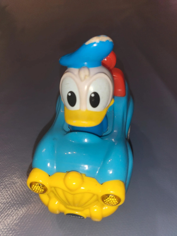 Tut tut disney bolidos todoterreno de donald 2