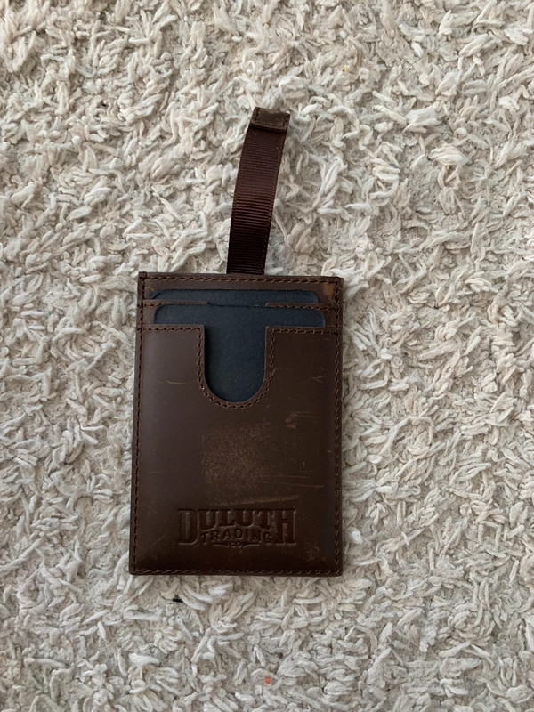 Duluth trading company card holder b25 2