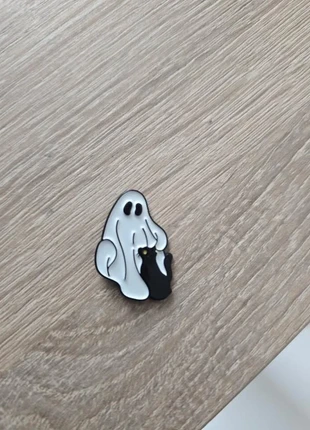 Pins Halloween, staat: Heel goed, € 3,90, € 4,80 inclusief Kopersbescherming