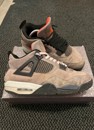 Obrázek k inzerátu: Jordan 4 Taupe Haze