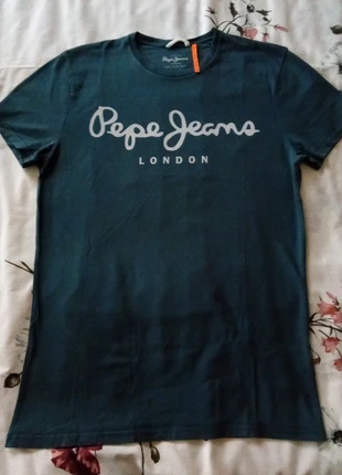 T-shirt da marca Pepe Jeans com manga curta. Novo. Nunca usado., brand: Pepe Jeans, condizioni: Nuovo senza cartellino, taglia: XS, €11.50, €12.78 include la Protezione acquisti