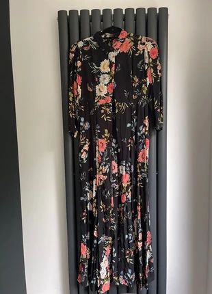 Robe longue fleurie, brand: Zara, condition: Very good, size: M / 38 / 10, €15.00, €16.45 includes Buyer Protection