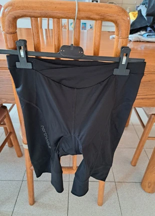 Pantaloni ciclista donna, marke: Decathlon, zustand: Sehr gut, größe: M / 38 / 10, 7,00 €, 8,05 € inklusive Vinted-Käuferschutz