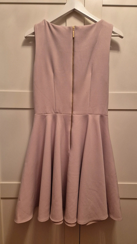 Closet roze jurk 3