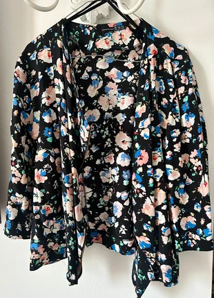 Giacca leggera Atmosphere, merk: Atmosphere, staat: Heel goed, maat: L / 40 / 12, € 9,00, € 10,15 inclusief Kopersbescherming