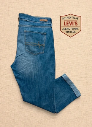 Jean Levi’s® Authentique femme slim bootcut bleu moyen taille FR 44 (W34 L32) très bon état 1095, marca: Levi's, estado: Muito bom, tamanho: PT 44 | W34, €15.00, €16.45 inclui Proteção do Comprador Pro