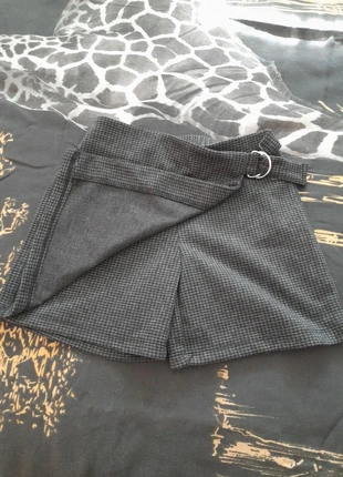 Jupe short, marke: Kiabi, zustand: Sehr gut, größe: 6 Jahre / 116, 2,00 €, 2,80 € inklusive Vinted-Käuferschutz