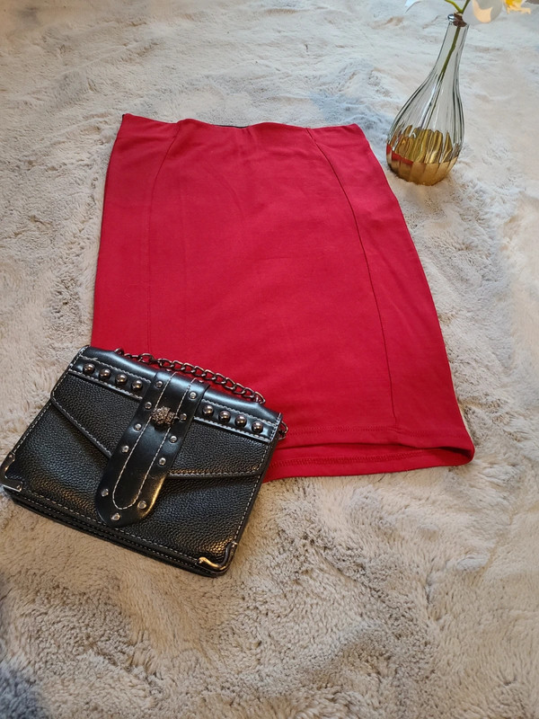 jupe rouge stradivarius