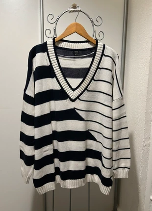 Pull overzise marine colle V OVS, marque: OVS, état: Très bon état, taille: XL / 42 / 14, 7,00 €, 8,05 € Protection acheteurs incluse