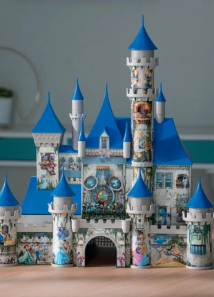 Château Disney puzzle 3D, marque: King Jouet, état: Bon état, taille: 6 ans / 116 cm, 25,00 €, 26,95 € Protection acheteurs incluse