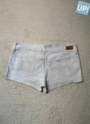 Short jean Levi’s vintage - Blanc - Coupe droite - W32(FR42), marque: Levi's, état: Très bon état, taille: XL / 42 / 14, 19,90 €, 21,60 € Protection acheteurs (Pro) incluse