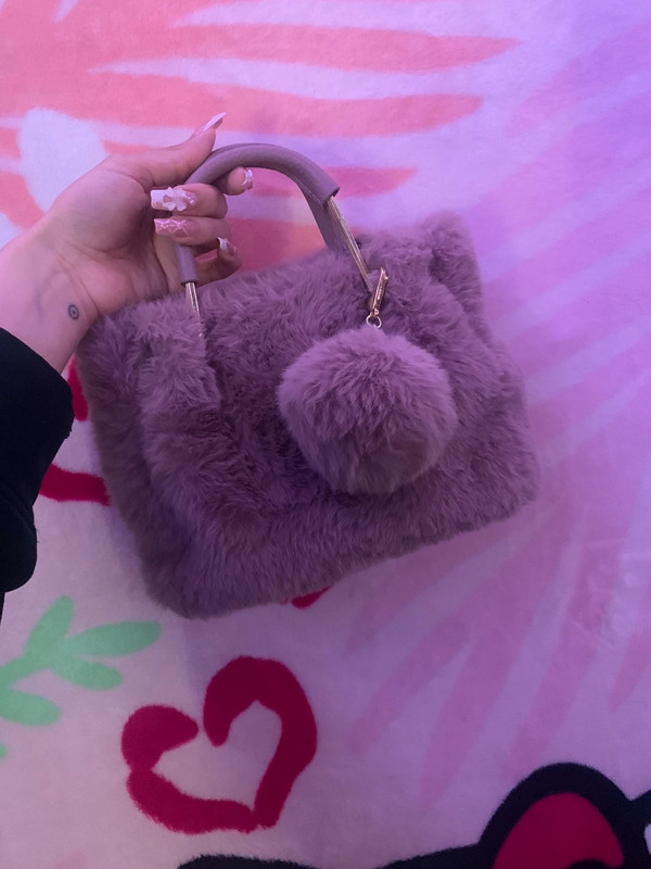 Lavender/Lilac fluffy Isaac Mizrahi purse 1