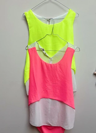 Lot de 2 tshirt fluo, estado: Novo com etiquetas, tamanho: Tamanho único, €4.00, €4.90 inclui Proteção do Comprador