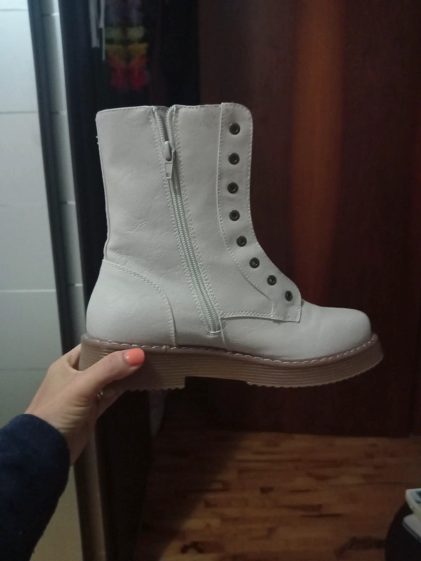 Anfibi senza lacci on sale