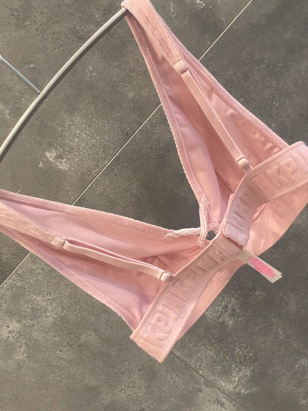 Różowy stanik Pink Victoria Secret 70 A