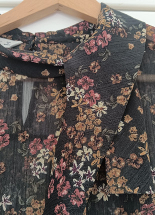 Sheer blouse old England style Zara size M, brand: Zara, condizioni: Nuovo senza cartellino, taglia: M / IT 42 / EU 38, €8.90, €10.05 include la Protezione acquisti