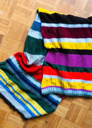 Écharpe oversize multicolore tricotée main 100% laine. Vintage années 70. TBE, état: Très bon état, 16,00 €, 17,50 € Protection acheteurs incluse