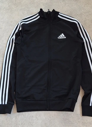 Adidas top, brand: adidas, condition: Very good, size: XS, €12.00, €13.30 includes Buyer Protection