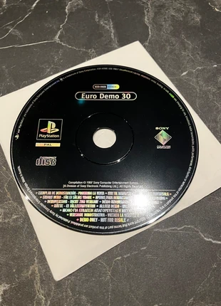 Playstation sony euro demo 30, condizioni: Ottime, €3.00, €3.85 include la Protezione acquisti