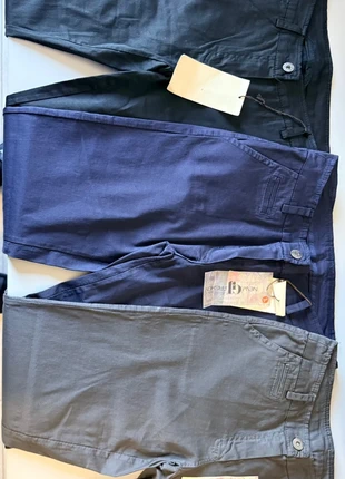 Set 3 Pantaloni Donna New Fashion – Nuovi con Etichetta, marke: new gj fashion, zustand: Neu, mit Etikett, größe: S / 36 / 8, 11,99 €, 13,29 € inklusive Vinted-Käuferschutz