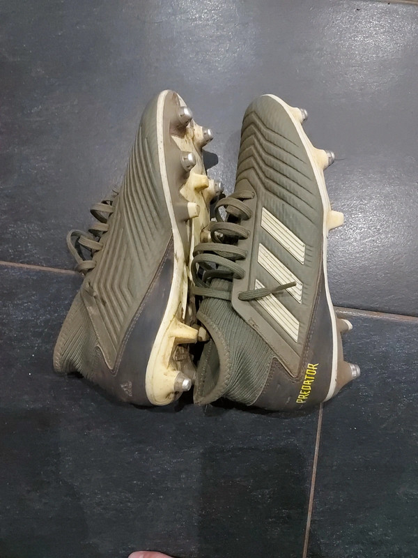 Chaussure de foot adidas predator vert kaki Vinted