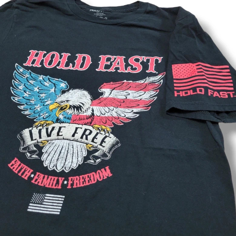 Hold Fast Shirt Size Medium American Flag Bald Eagle "Live Free" Graphic Tee EUC Unisex T-shirt 3