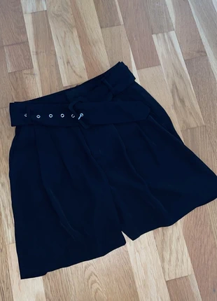 Short noir évasé Stradivarius, brand: Stradivarius, condition: Very good, size: S / 36 / 8, €5.00, €5.95 includes Buyer Protection