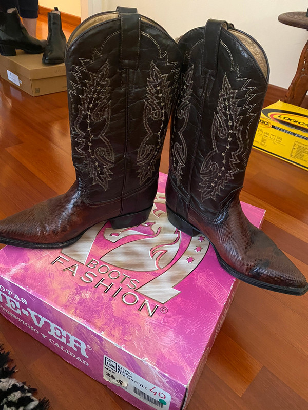 Stivali texani deals