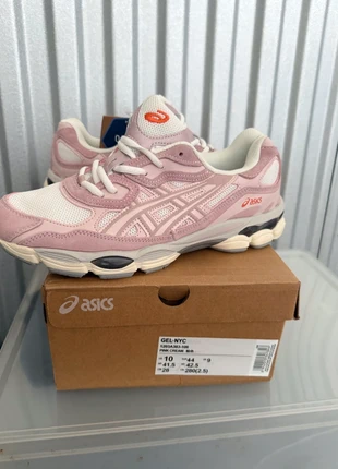 Asics gel nyc rose water 44, brand: Asics, condizioni: Nuovo con cartellino, taglia: 44, €69.90, €74.10 include la Protezione acquisti
