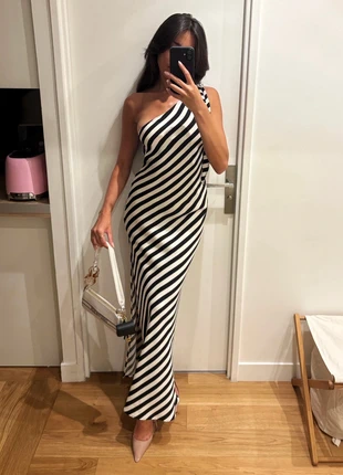 Robe longue Mango, marke: Mango, zustand: Sehr gut, größe: XS / 34 / 6, 70,00 €, 74,20 € inklusive Vinted-Käuferschutz