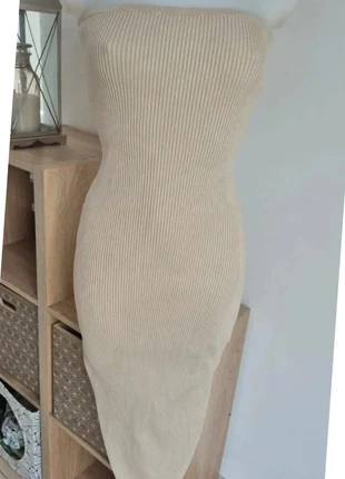 Robe bustier beige Bershka taille L ( 40 ), marque: Bershka, état: Très bon état, taille: L / 40 / 12, 5,90 €, 6,90 € Protection acheteurs incluse