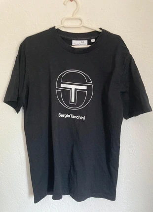 Camiseta negra Sergio Tacchini, marque: Sergio Tacchini, état: Neuf sans étiquette, taille: M, 18,00 €, 19,60 € Protection acheteurs incluse