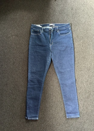 Levi’s skinny jeans 721, marque: Levi's, état: Très bon état, taille: XXXL / 46 / 18, 49,50 €, 52,68 € Protection acheteurs incluse