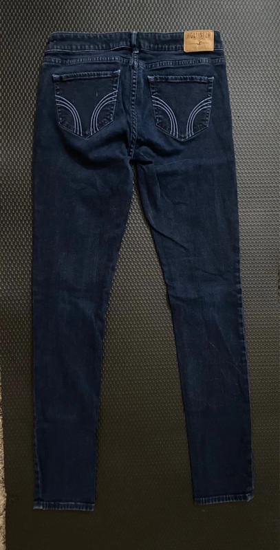 Dark denim hollister jeans sz 5 2