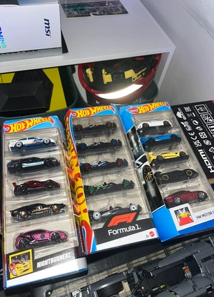 Lot de voitures hot wheels, brand: Hot Wheels, condition: New with tags, size: 3 years / 98 cm, €30.00, €32.20 includes Buyer Protection