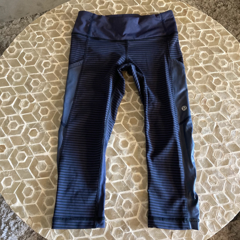 Lululemon Cut The Crop Leggings in 1/8 stripe Cadet Blue 1